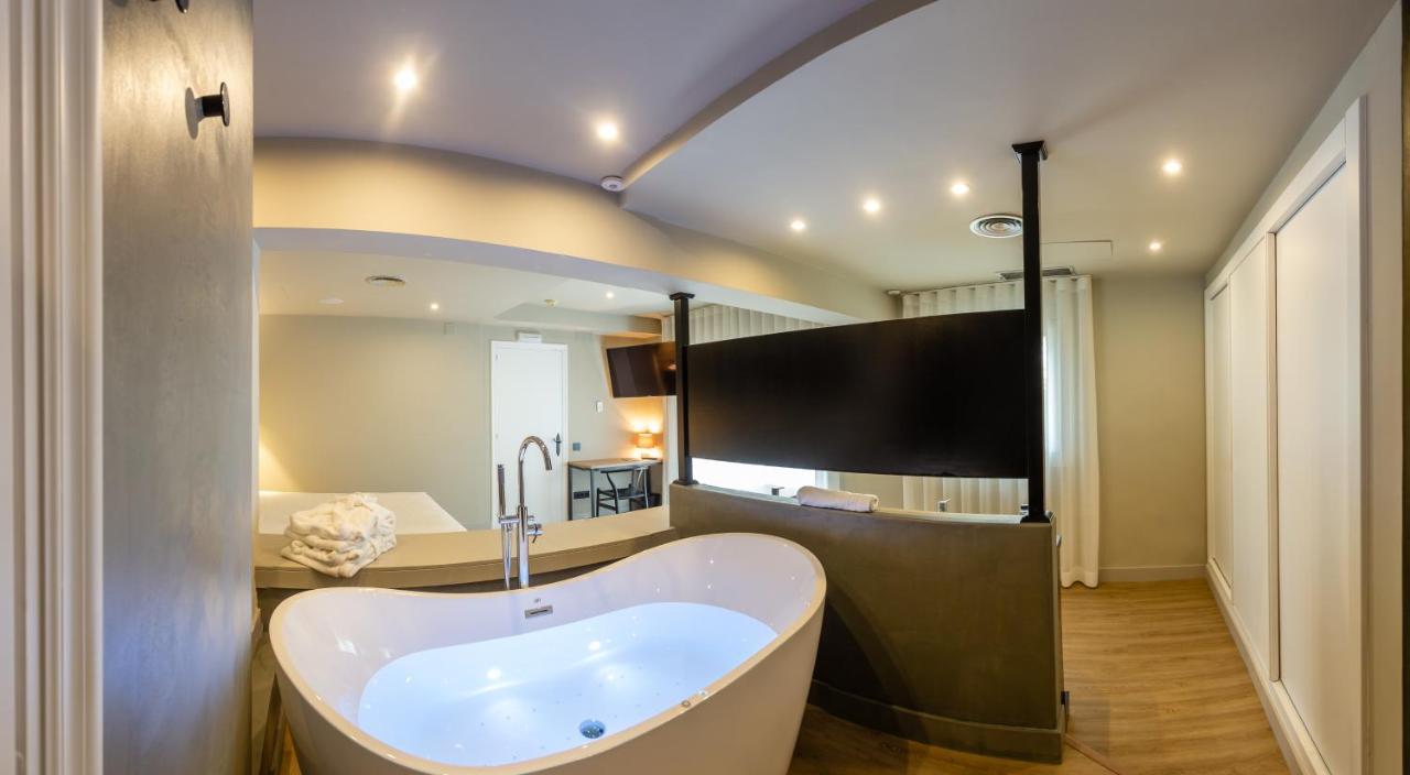 Mas De La Sala Hotel Sallent Kültér fotó