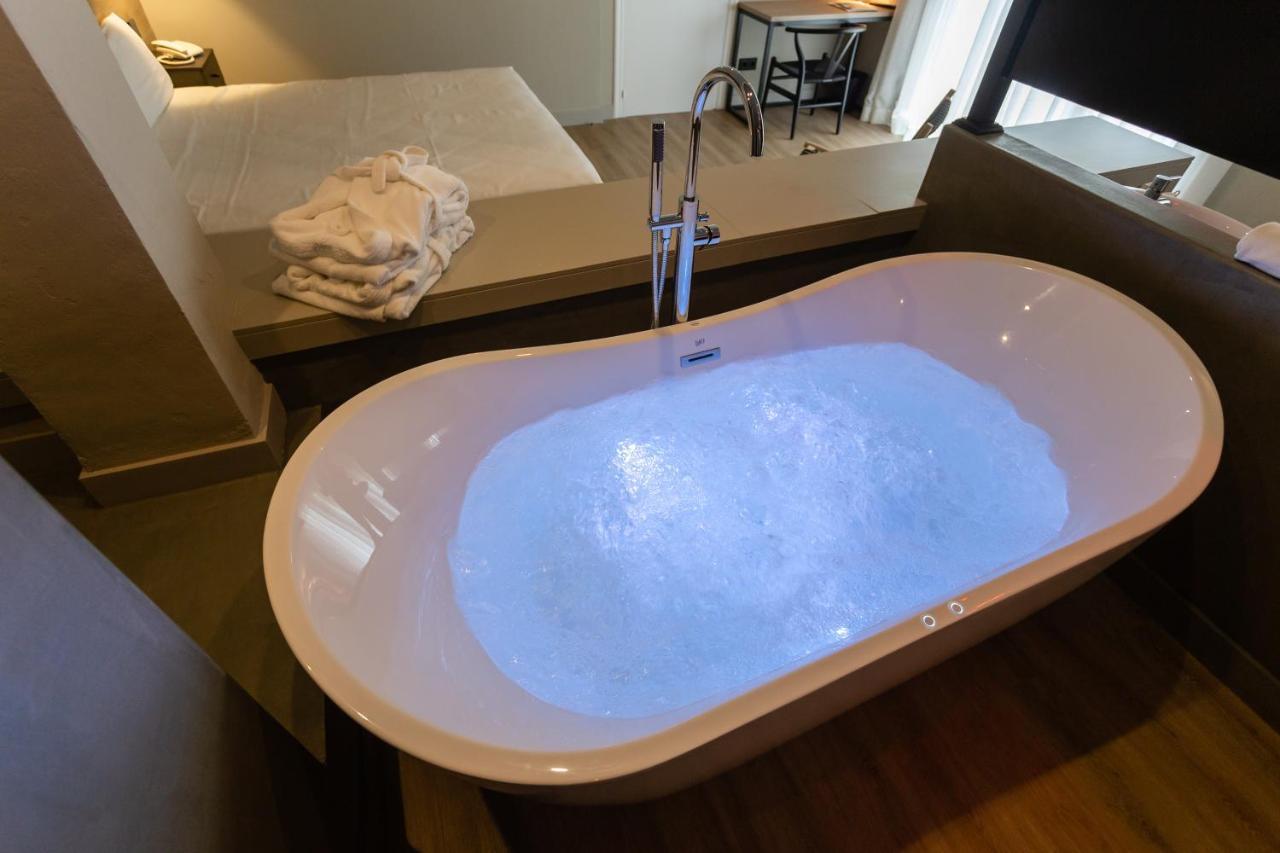 Mas De La Sala Hotel Sallent Kültér fotó