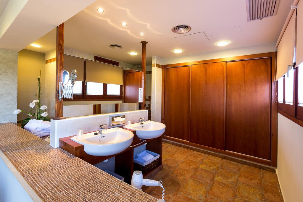 Mas De La Sala Hotel Sallent Kültér fotó
