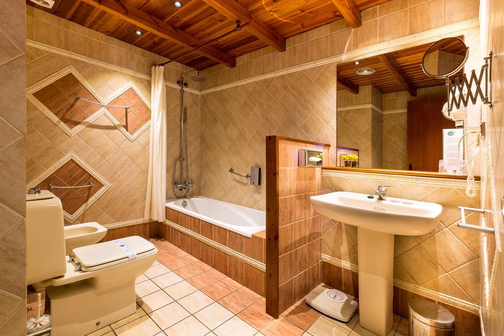 Mas De La Sala Hotel Sallent Kültér fotó